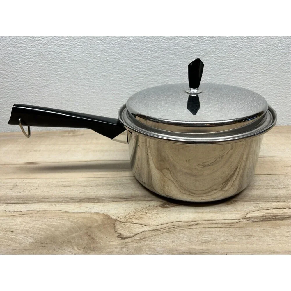 Vintage Unbranded Stainless Steel 2Lt Saucepan With Lid